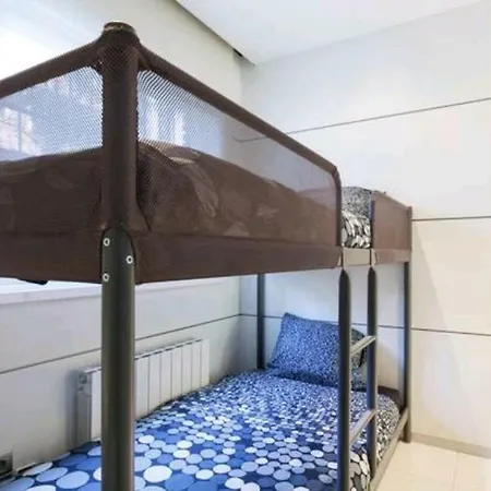 Moderno Apartamento Con Piscina Cerca Playa * Castelldefels